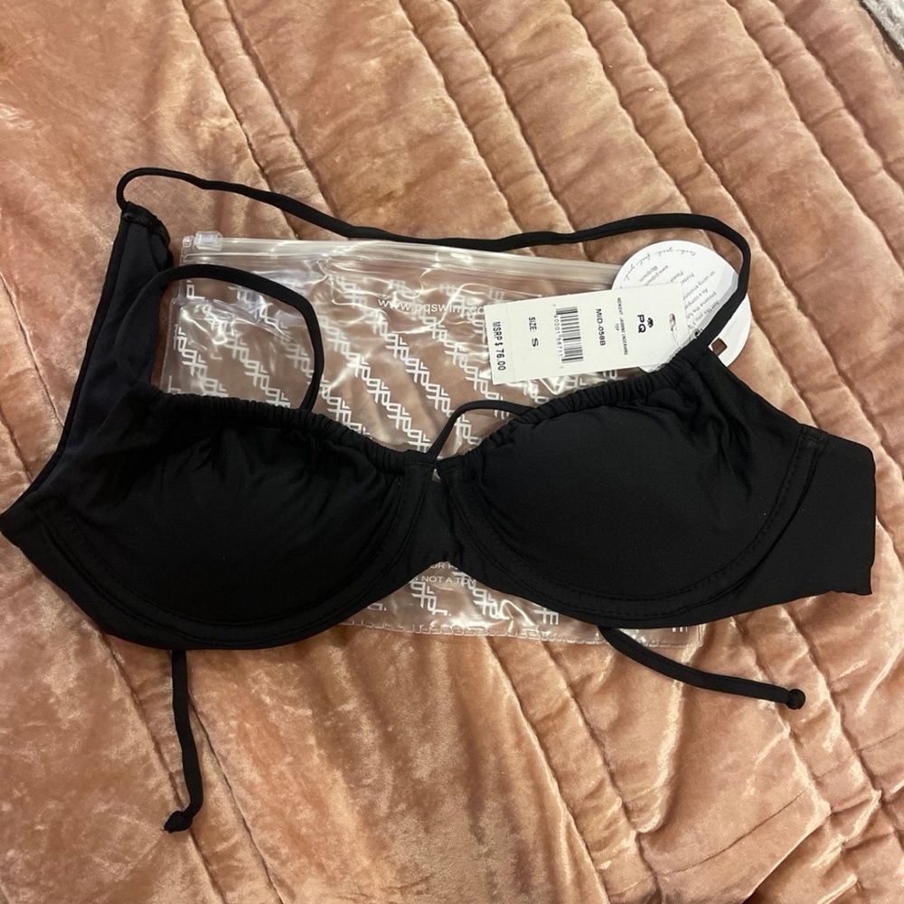 PQ Underwire Bikini Top- Black